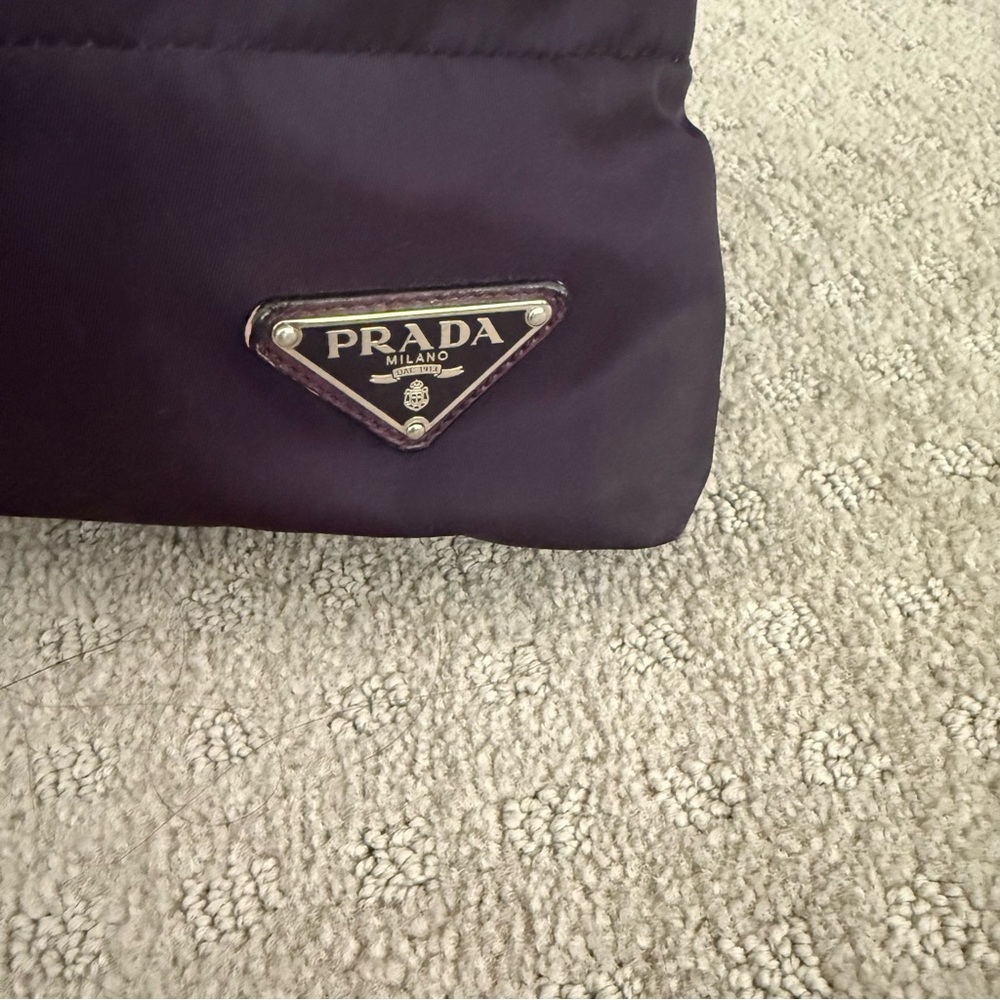 💯 Authentic Prada Dark Purple Nylon Crossbody Bag - Picture 3 of 8